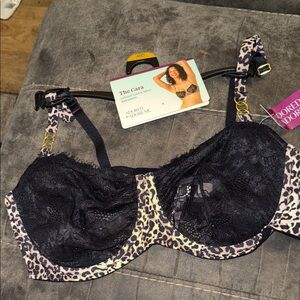 The Cara Lace Underwire Bra in Black & Leopard
